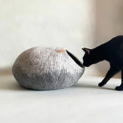 Mishum Cueva Rita Para Gatos Cat Cave Color Gris 45 Cm X 40 Cm X 30 Cm 9 Mishum Cueva Rita Para Gatos Cat Cave Color Gris 45 Cm X 40 Cm X 30 Cm -Tienda barata Tiendanimal 38503 21102011125073 4 cueva rita para gatos cave color gris