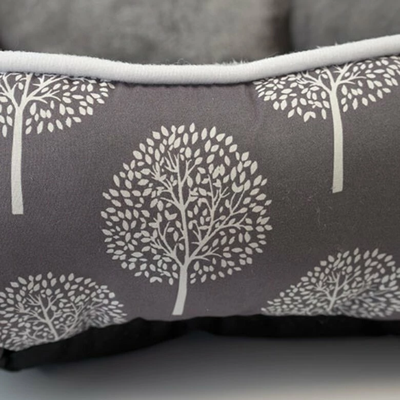 Ibanez Cama Cuadrada Para Perros Y Gatos Winter Trees Grande 85 X 65 X (alt)28 Cm 85 Cm X 65 Cm X 28 Cm 4 Ibanez Cama Cuadrada Para Perros Y Gatos Winter Trees Grande 85 X 65 X (alt)28 Cm 85 Cm X 65 Cm X 28 Cm - Imagen 4